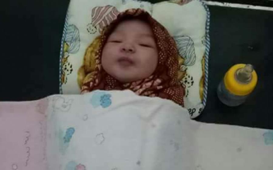 Bayi berjenis kelamin perempuan yang diduga ditelantarkan ibu kandungnya