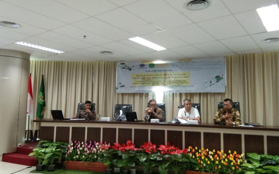 Diskusi Publik