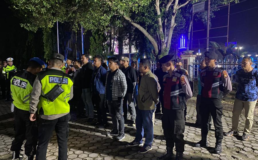 .