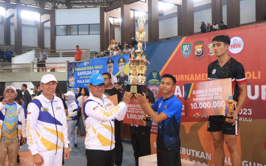 Kapolda Bengkulu Resmi Tutup Turnamen Volly Piala Kapolda dan Gubernur Provinsi Bengkulu