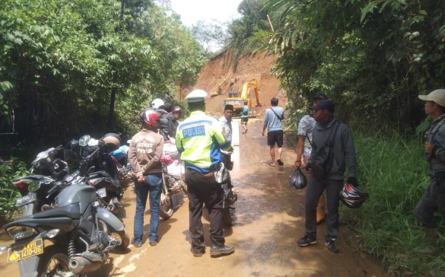 Jalan di Talang Ratu Rimbo Pengadang Ditutup Sementara