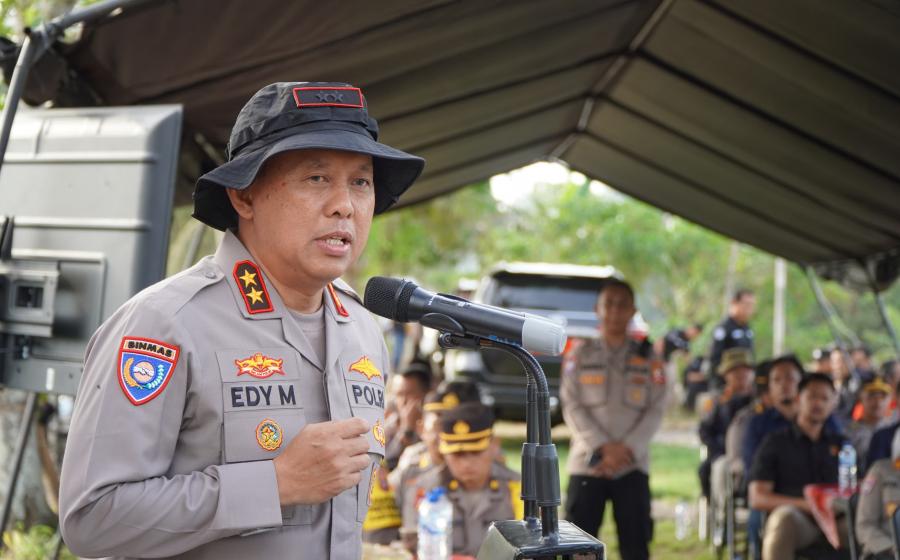 Dukung Ketahanan Pangan Nasional, Kakorbinmas Baharkam Polri Semai Padi di Kulonprogo