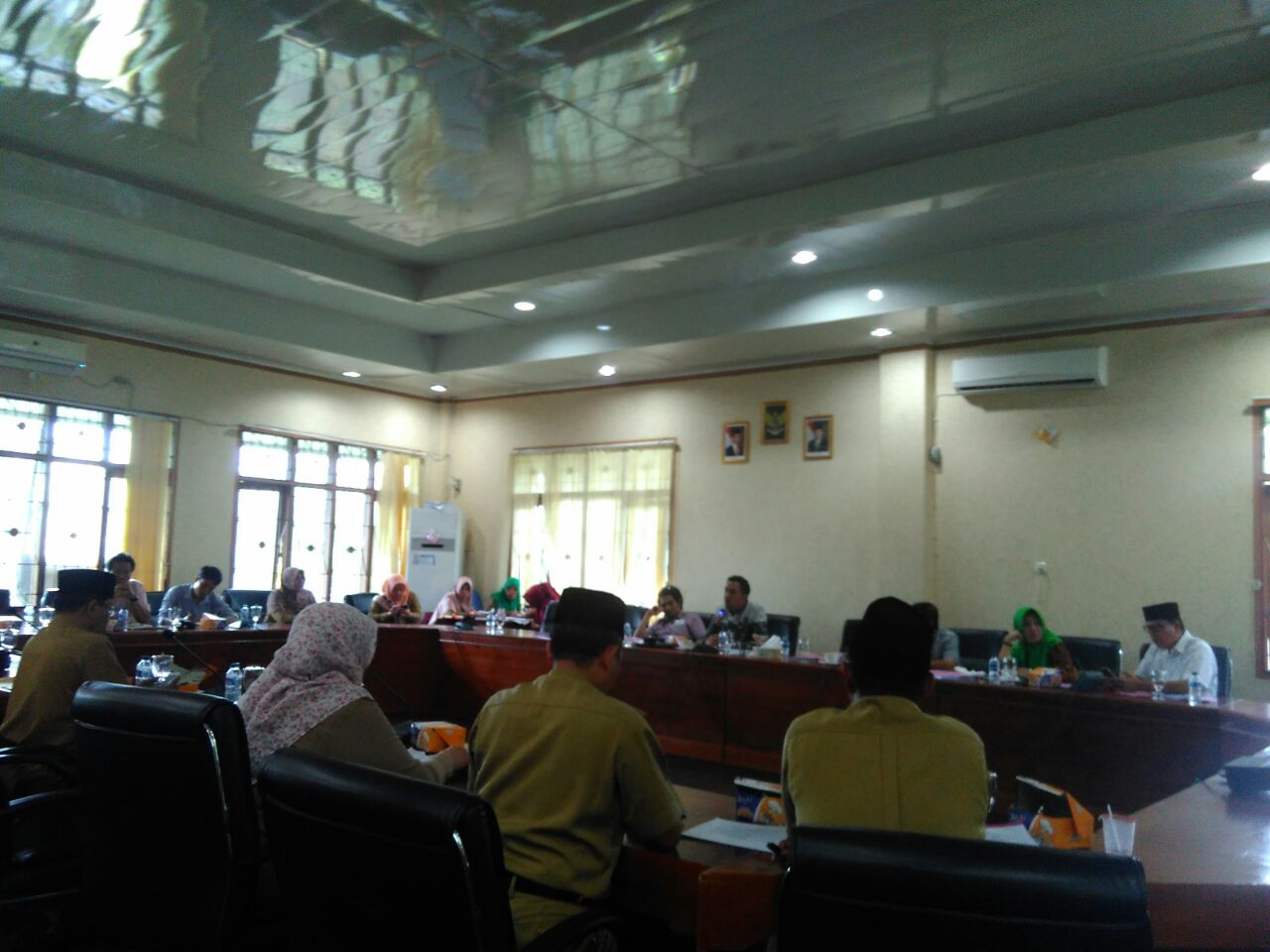 saat Rapat Banleg