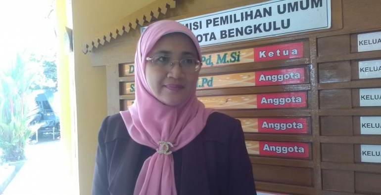 Sri Hartati, Komisioner KPU Kota Bengkulu