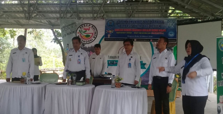 saat membuka acara Forum Komunikasi Anti Narkoba berbasis online