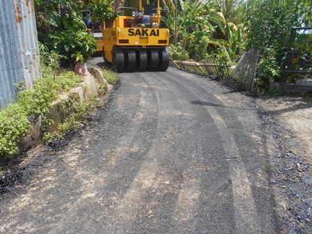 pengaspalan Jalan Gang Kalimantan