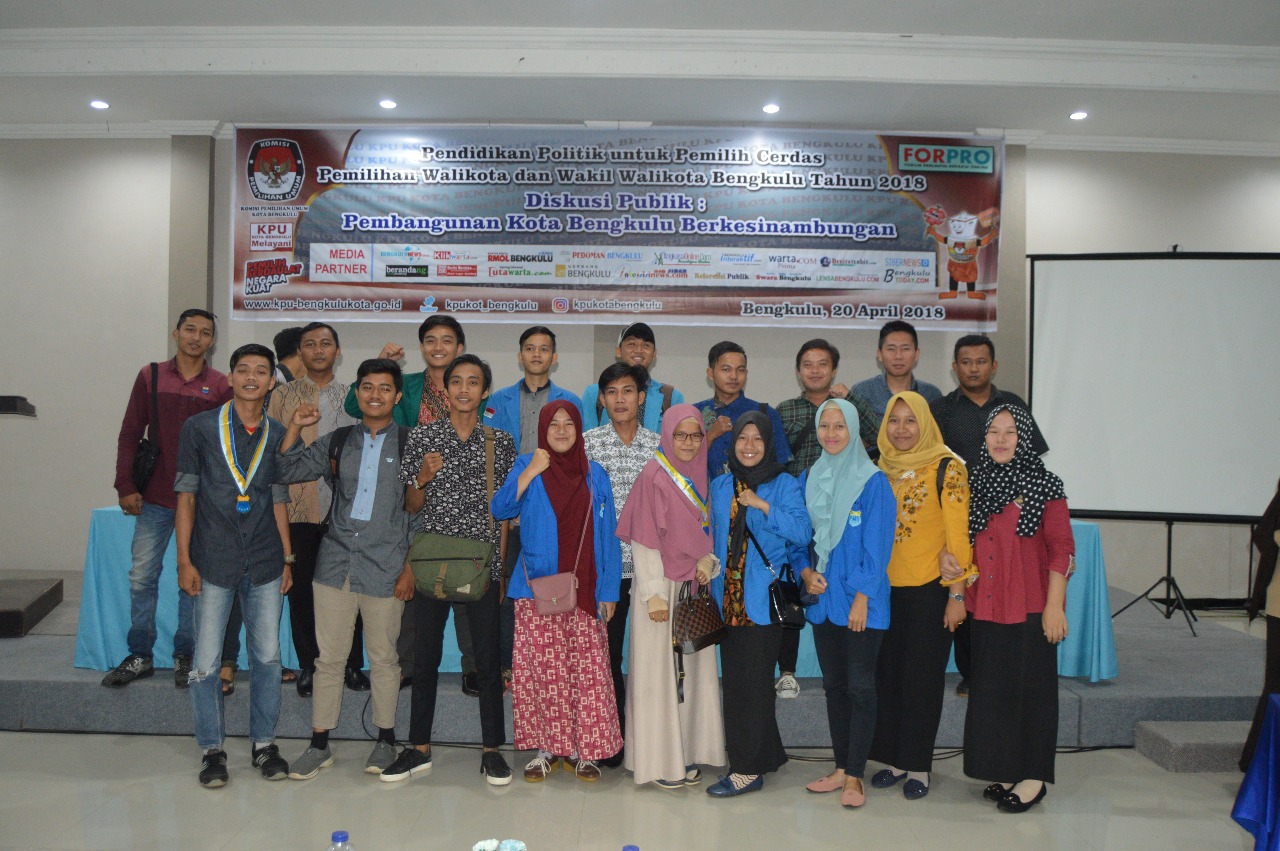 foto bersama kegiatan pendidikan politik