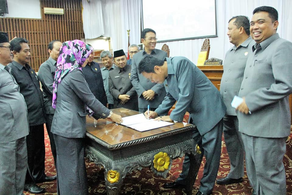 Paripurna DPRD provinsi