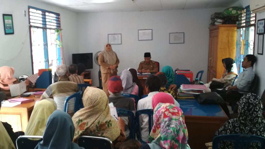 bantuan Dinsos ke warga  lansia 