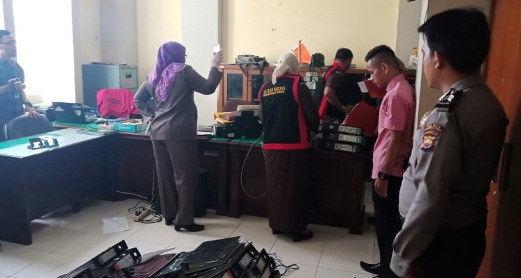 Kantor Bupati Benteng Digeledah Kejati