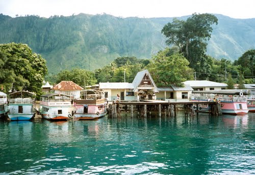  Pulau Samosir