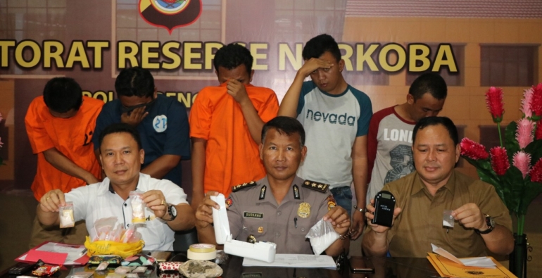 Hukum