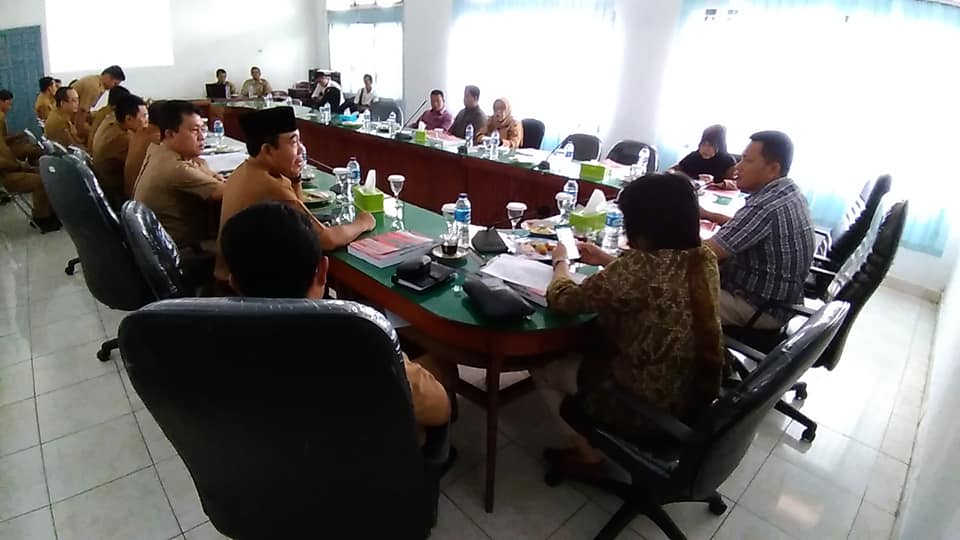 Rapat BANGGAR DPRD SELUMA