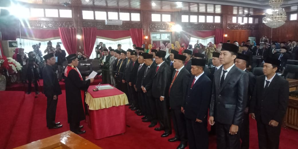 pelantikan anggota DPRD Bengkulu selatan terpilih priode 2019- 2024 