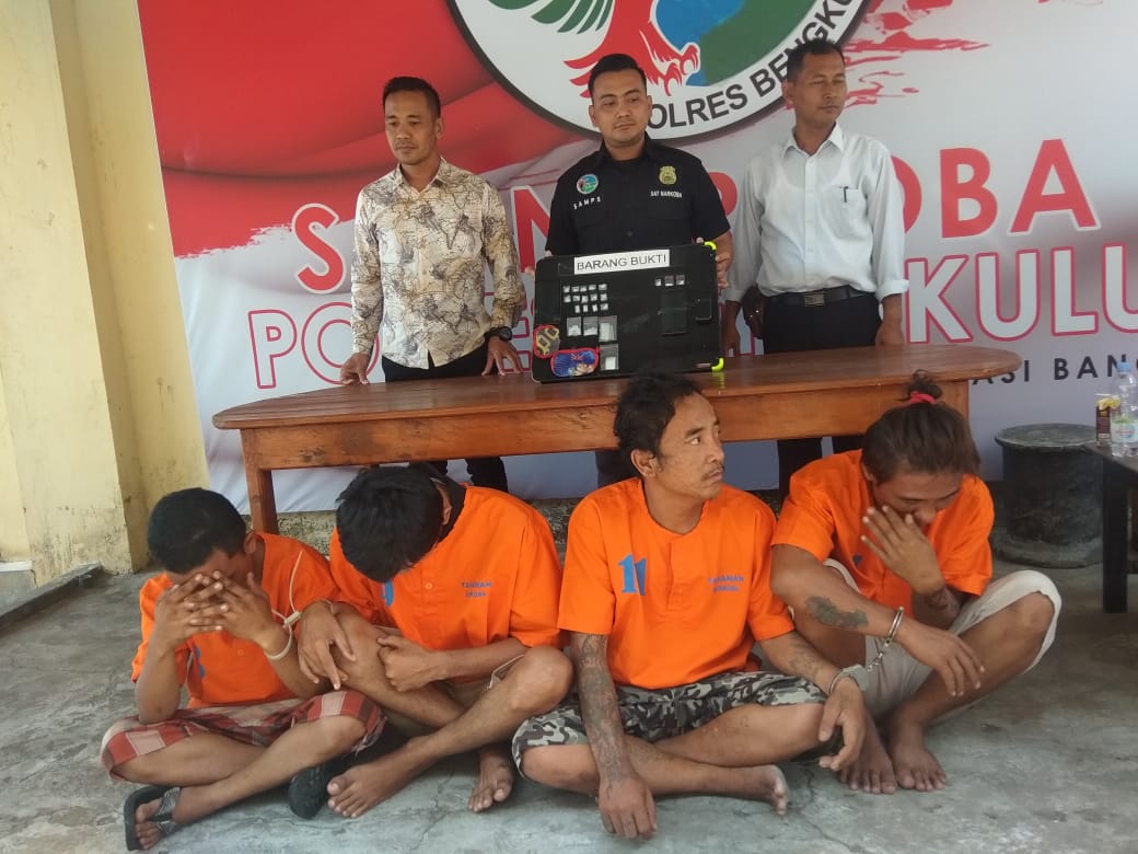 hukum
