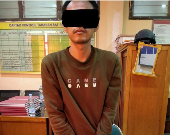 hukum