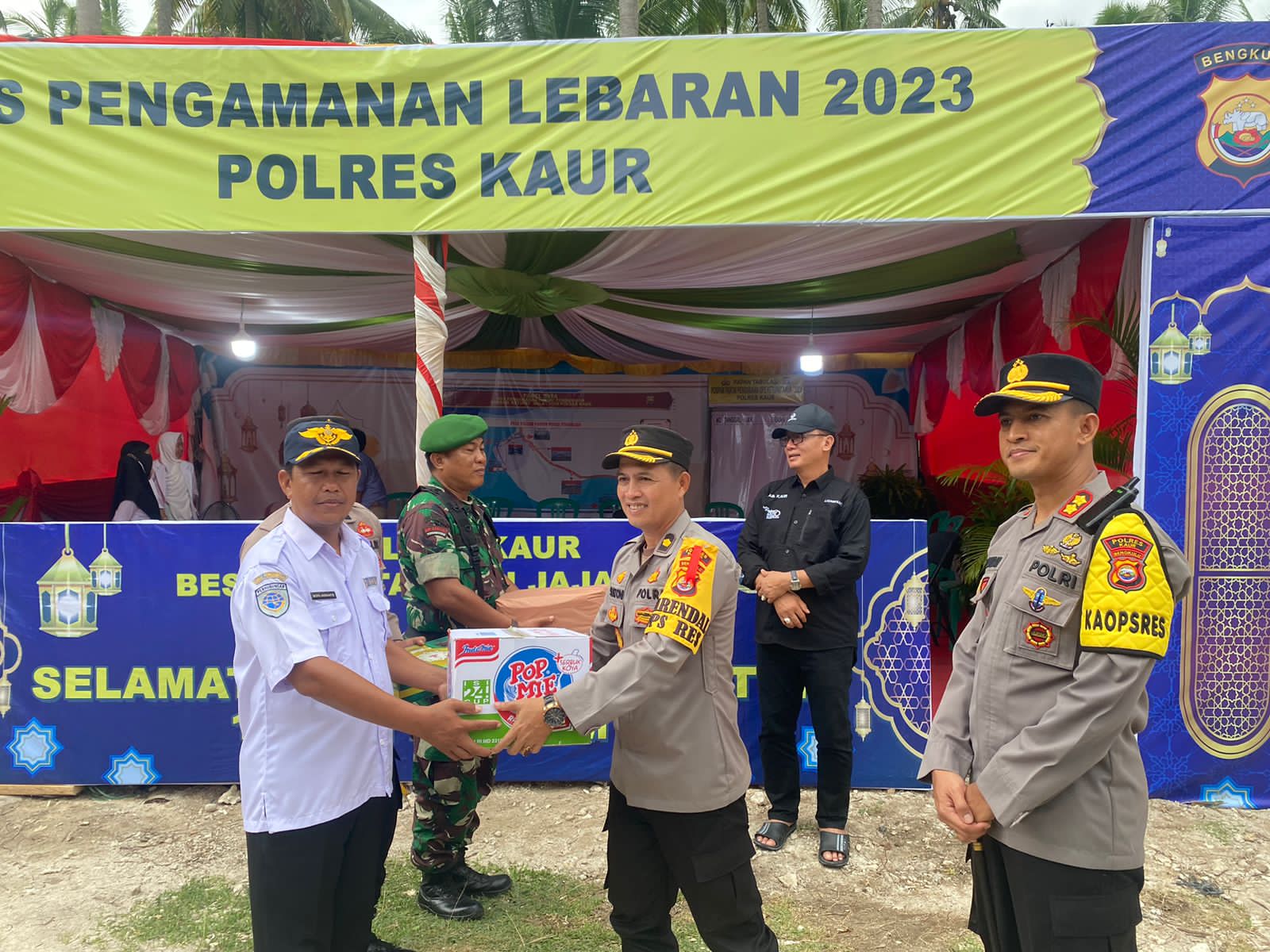 Kapolres Kaur dan Bupati Cek Pospam dan Posyan Lebaran 