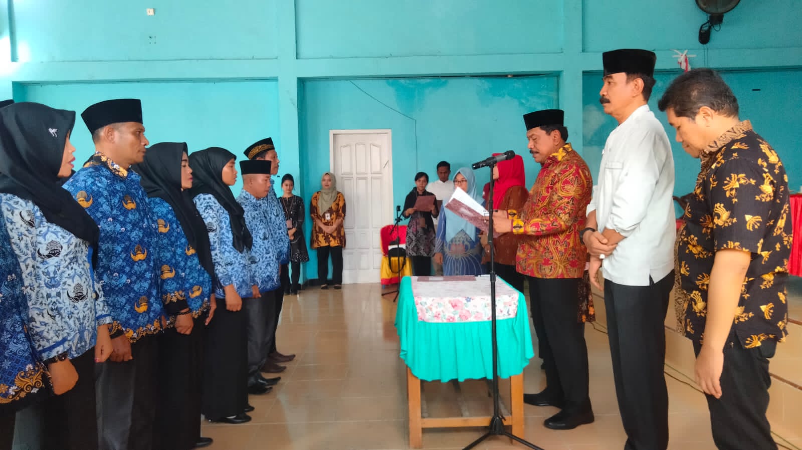 Awali Tahun Ajaran Baru, Bupati BU Lantik 13 Kepala Sekolah SD dan SMP