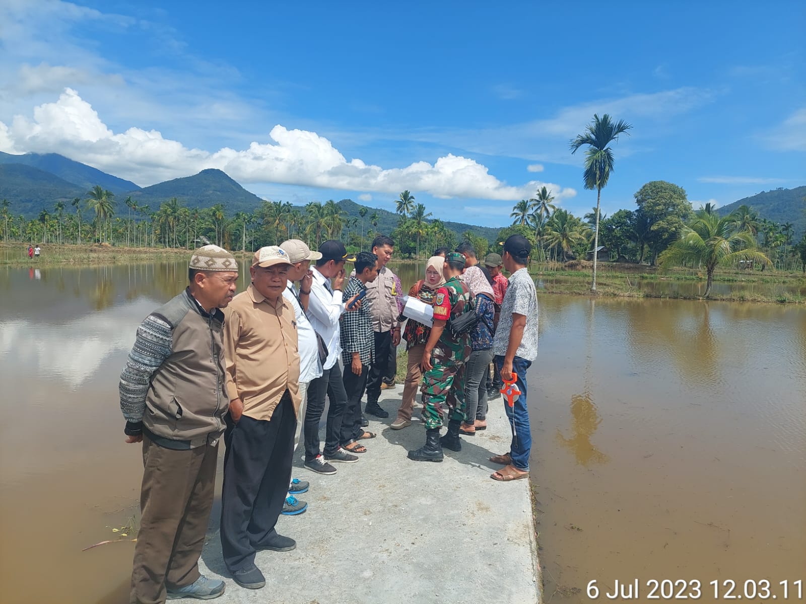 https://jejakkeadilan.com/2023/07/07/bhabinkamtibmas-polsek-lebong-utara-hadiri-monev-jalan-usaha-tani-di-desa-garut/