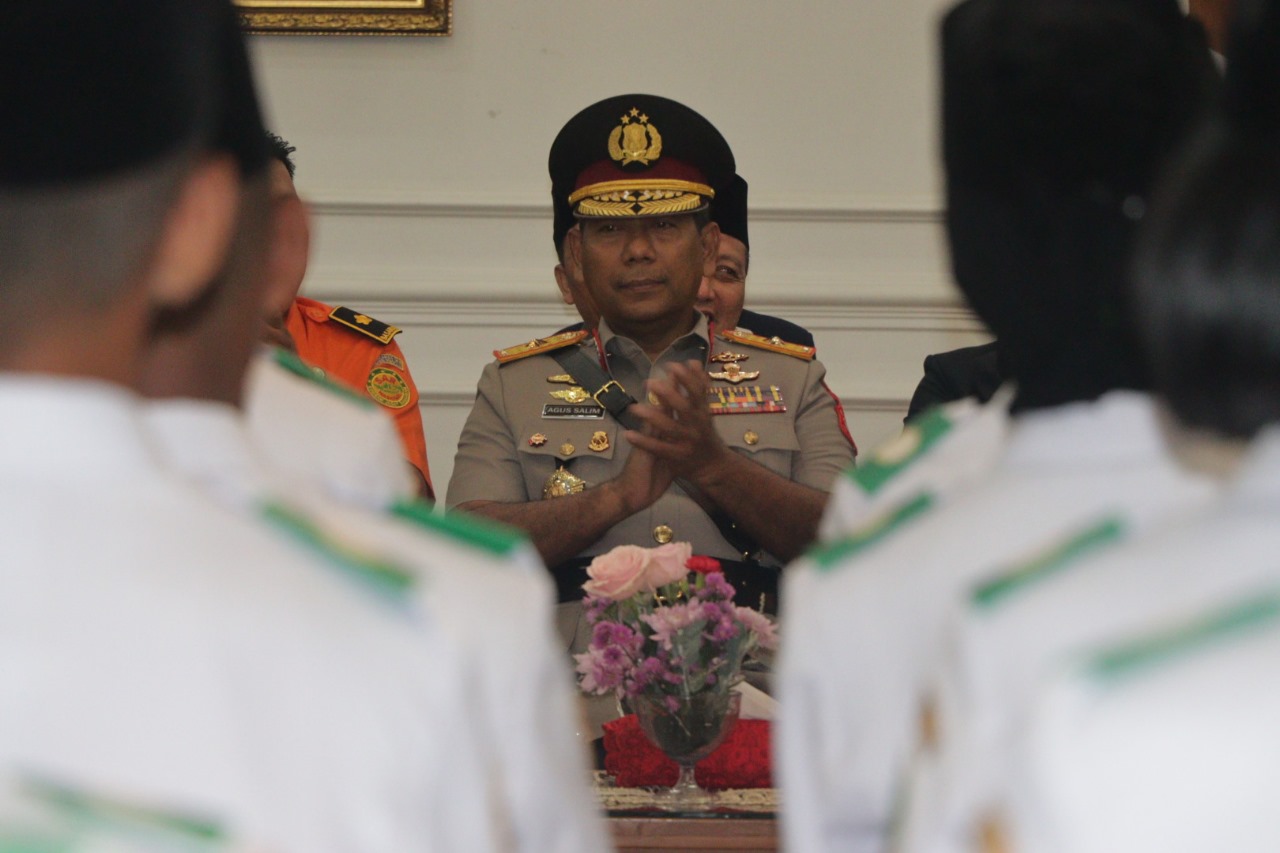 .
