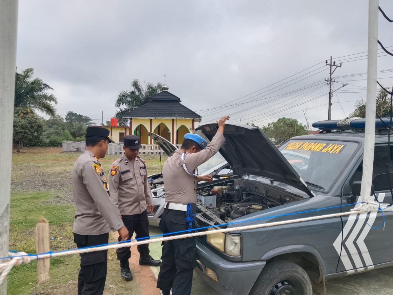 Berikan Pelayanan Optimal, Polsek Padang Jaya Cek Kesiapan Ranmor Dinas 