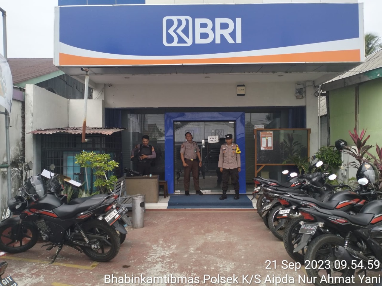 Jaga Sitkamtibmas di Wilkum, Polsek Kaur Selatan Patroli Keliling