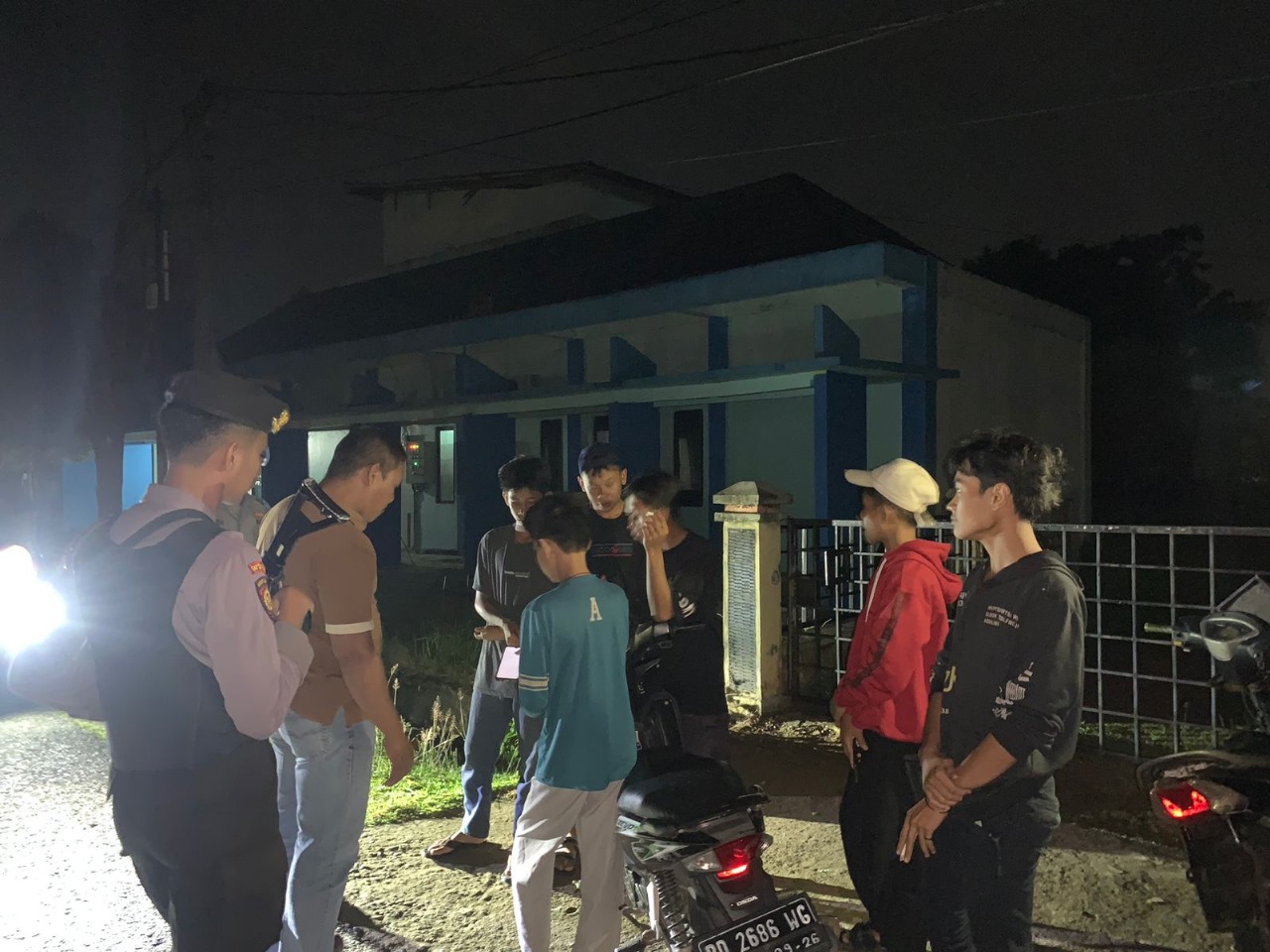 Cegah Aksi Kriminal dan Kejahatan Polres Kaur Patroli Keliling, Sampaikan Imbauan Kamtibmas  