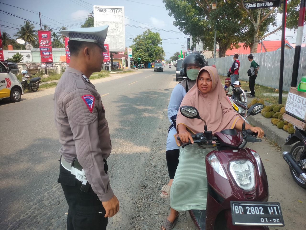 Unit Turjagwali Sat Lantas Polres Kaur Gelar Patroli Tindak Pengendara yang Melanggar