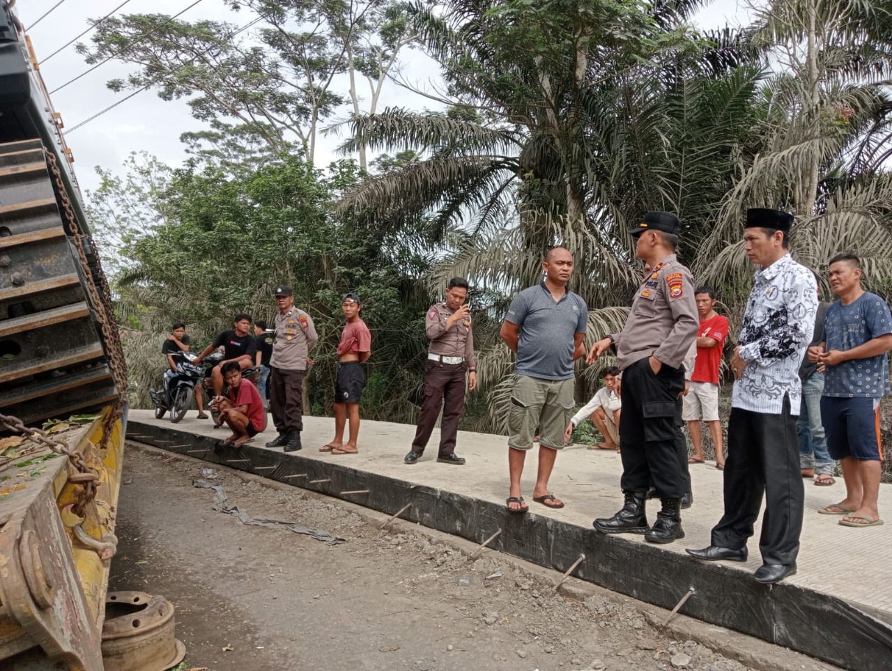 Pasca Tronton Masuk Siring, Kapolsek Batiknau Pantau Langsung ke Lapangan