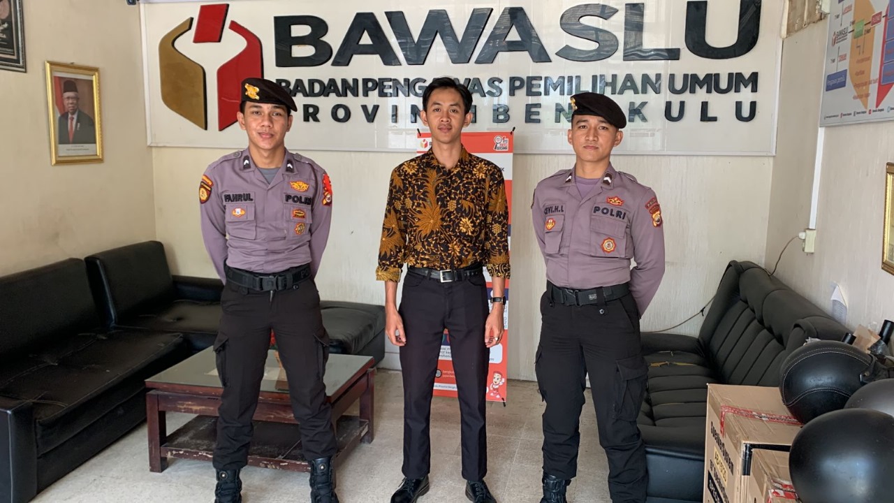 Masuki Masa Kampanye, Polda Bengkulu Intesifkan Pengamanan di Kantor Bawaslu Provinsi 