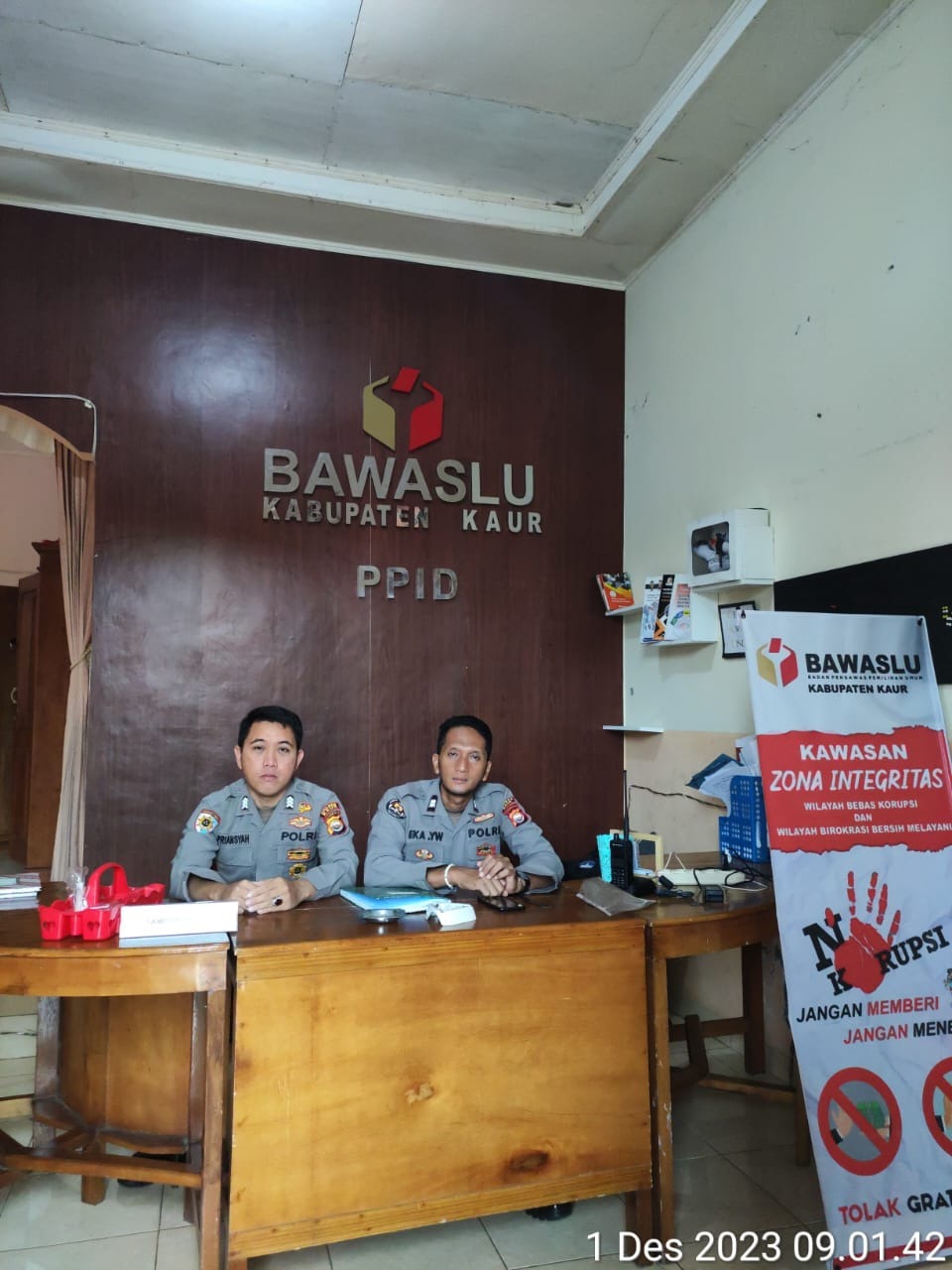 Dalam Rangka OMB 2023, Personel Polres Kaur Patroli di Kantor Bawaslu 