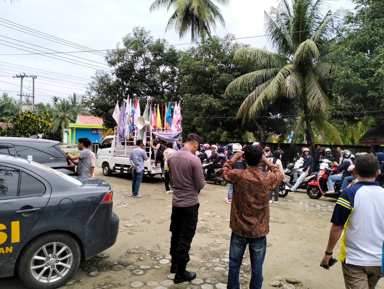 Polres Kaur Monitoring Kegiatan Sosialisasi Hari Pemungutan Suara Pemilu Tahun 2024 Oleh PPK Kaur Selatan
