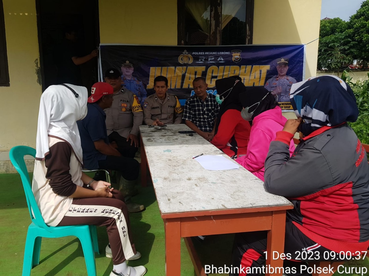 Polsek Curup Gelar Kegiatan Jumat Curhat di Desa Kampung Baru