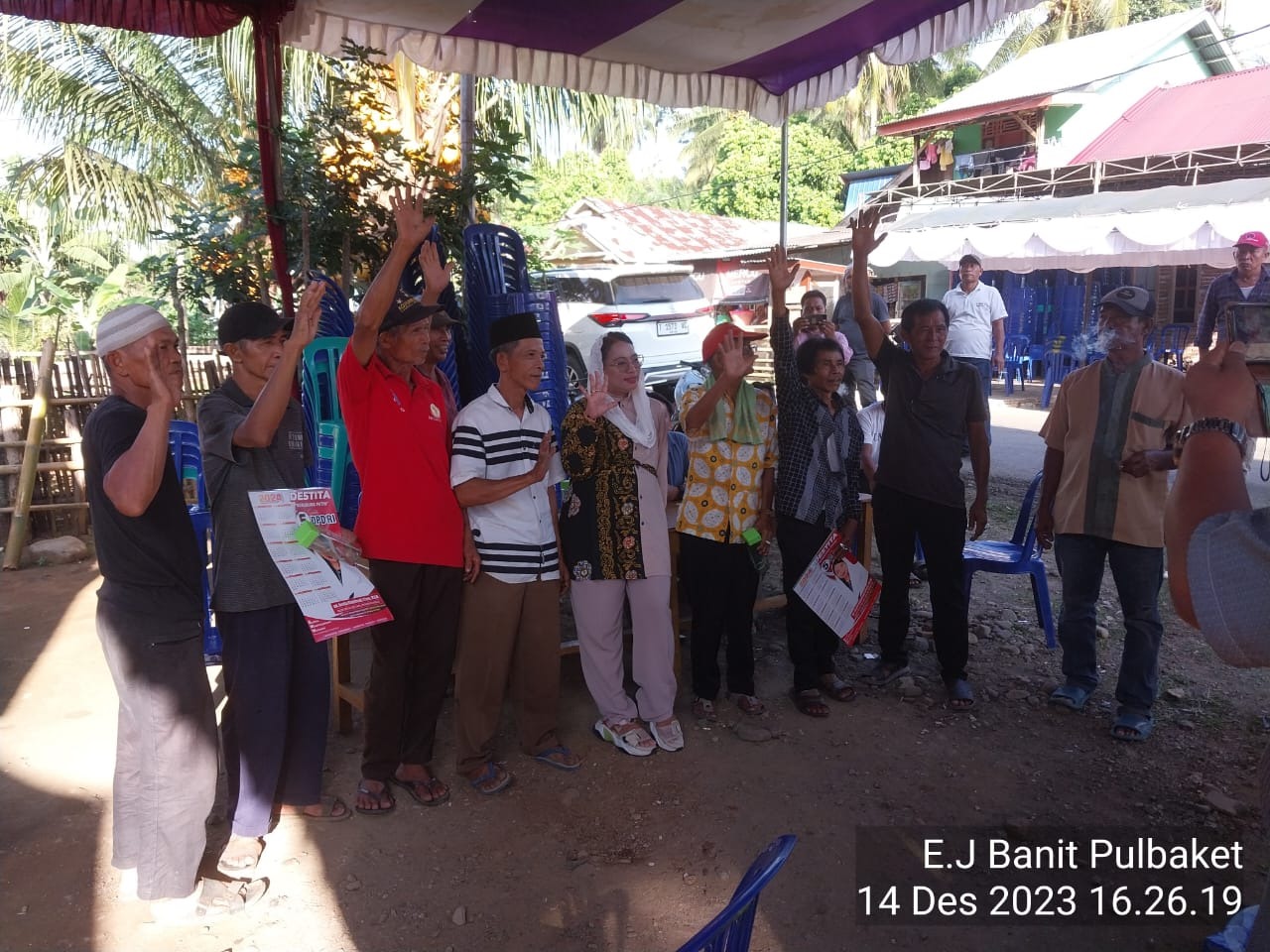 Polsek Padang Guci Hulu Lakukan Pengamanan Kampanye Calon DPD RI di Desa Aur Gading