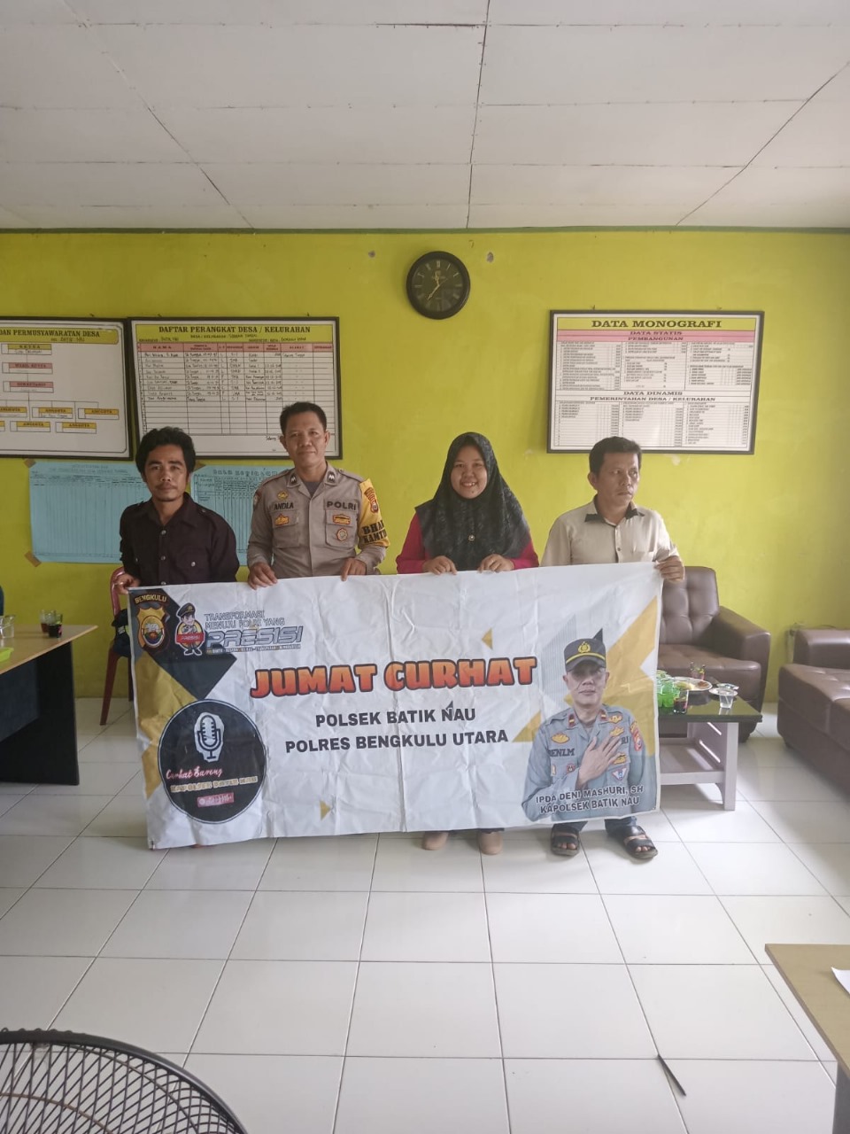 Dengarkan Keluh Kesah Masyarakat Polsek Batiknau Gencar Melaksanakan Jumat Curhat