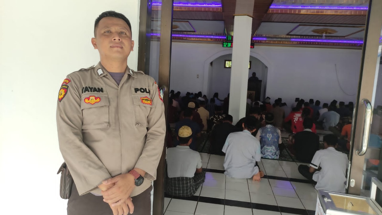 Antisipasi Gangguan Kamtibmas, Polsek Giri Mulya Lakukan Pengamanan Ibadah Shalat Jumat