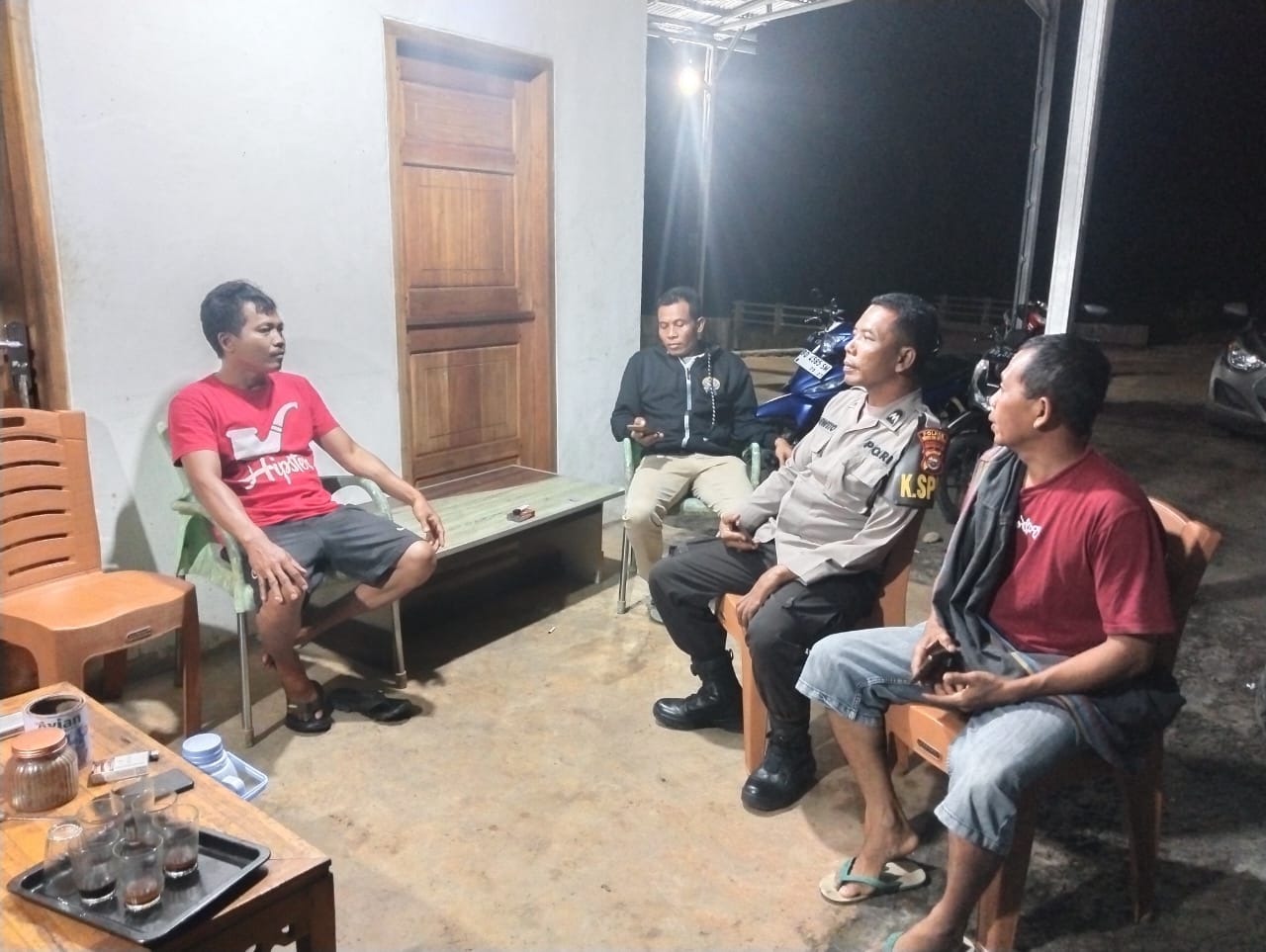 Tingkatkan Harkamtibmas Polsek Padang Jaya Patroli Dini Hari