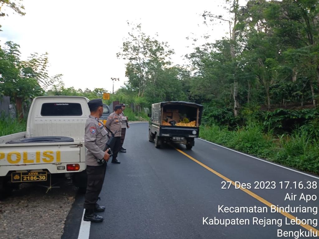 Polsek Padang Ulak Tanding Gencar Melaksanakan Kegiatan Patroli Berikan Rasa Aman kepada Masyarakat