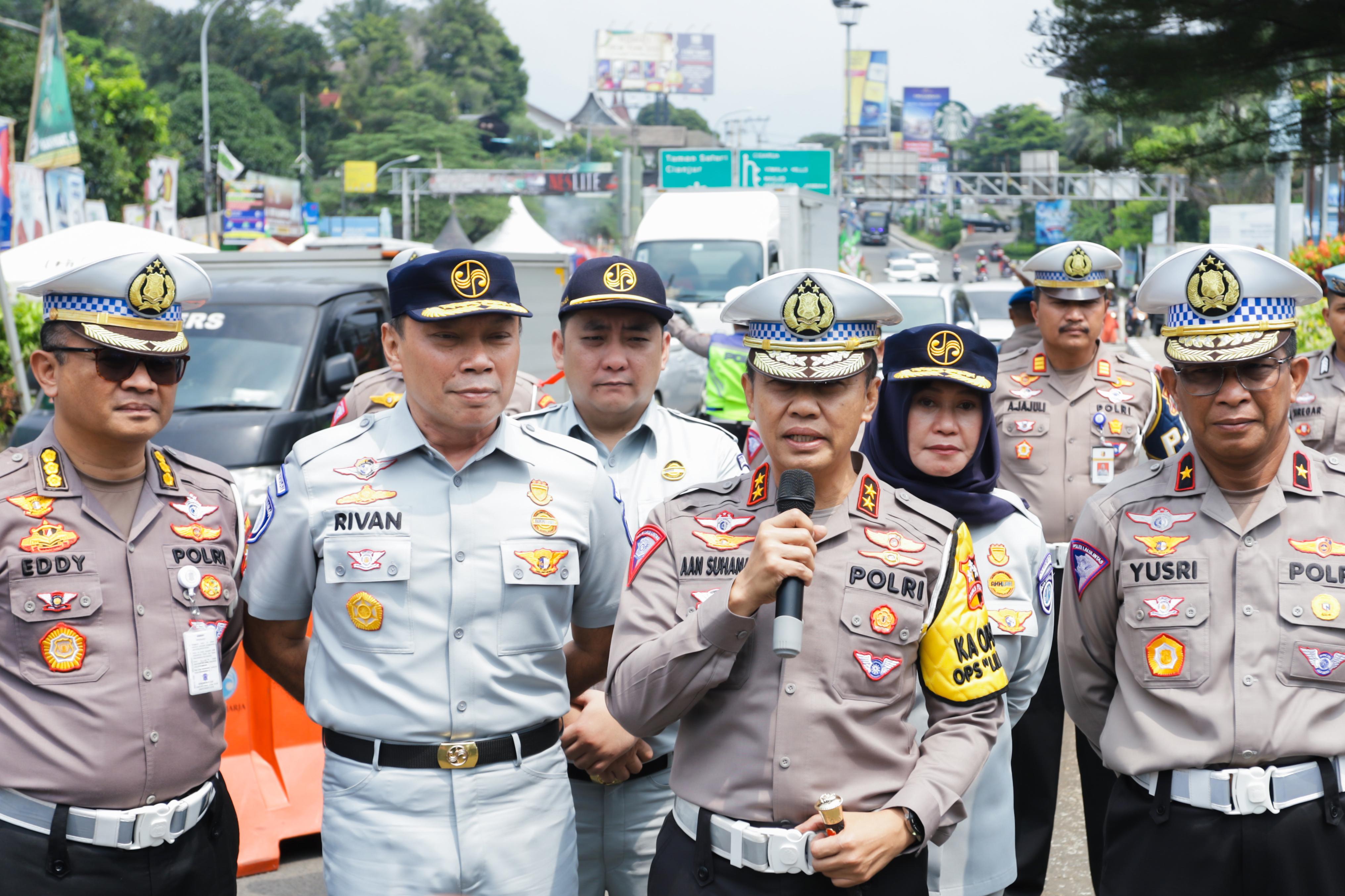 Cek Pelaksanaan PAM Nataru, Jasa Raharja dan Korlantas Polri Lakukan Tinjauan ke Jalur Puncak Bogor 