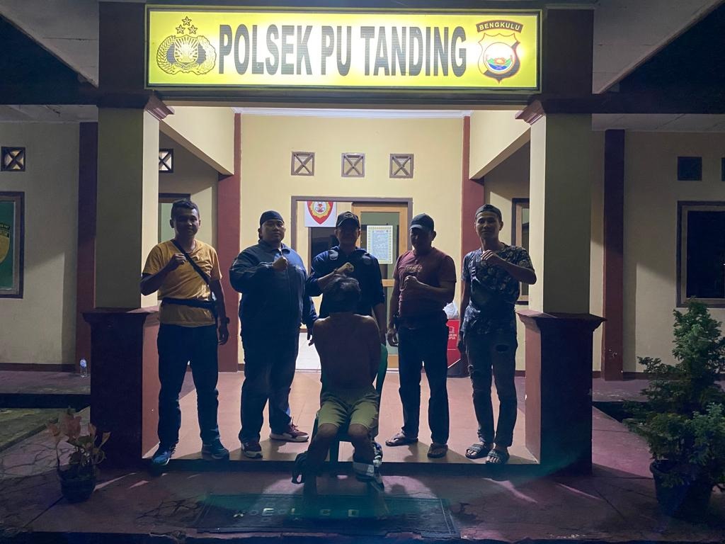Polsek Padang Ulak Tanding Berhasil Tangkap DPO Pelaku Curat