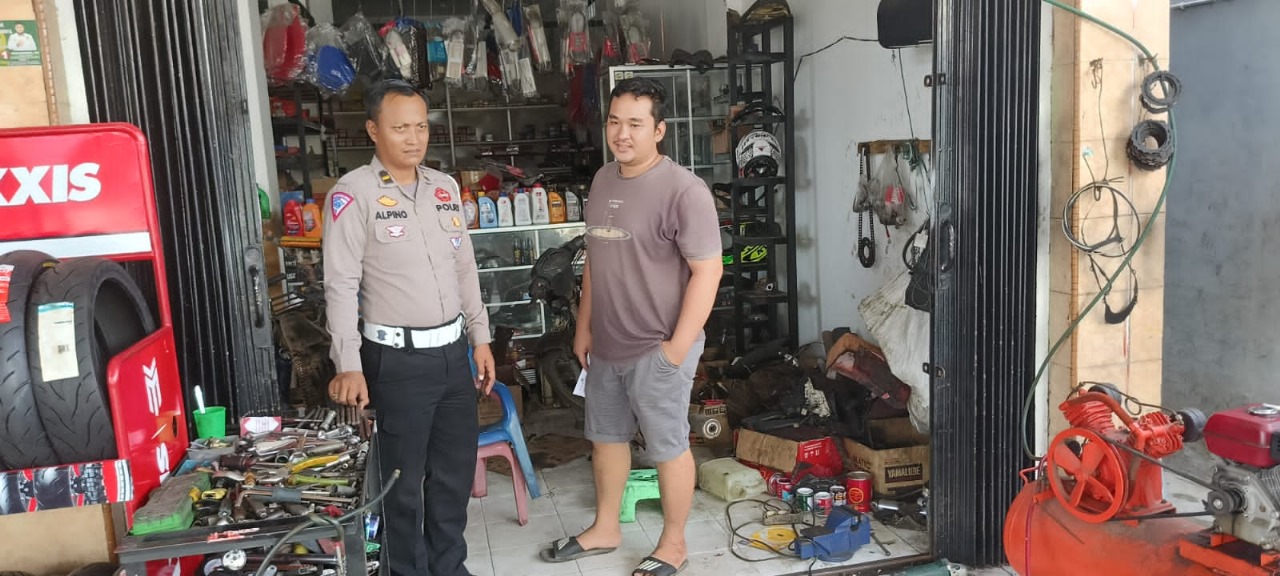 Sambangi Toko Spare Part Kendaraan, Sat Lantas Polres kaur Sampaikan Imbauan Larangan Penjualan Knalpot Brong