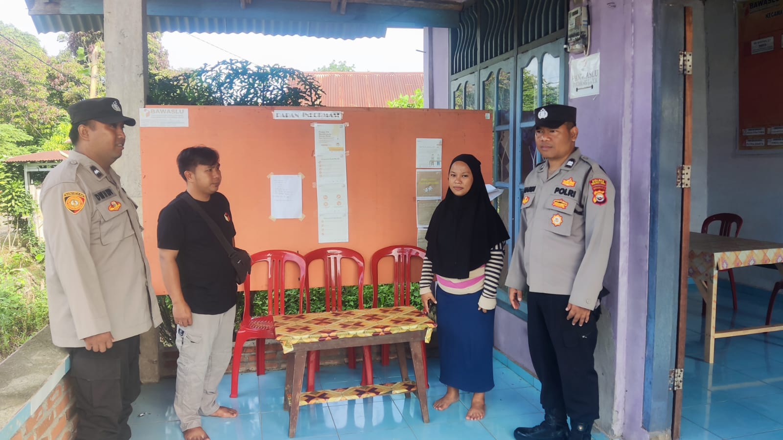 Polsek Padang Jaya Sambangi Panwascam Jelang Pemilu 2024