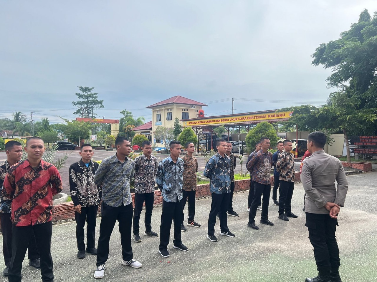 Pimpin Apel, Kabag SDM Polres Kaur Berikan Arahan dan Motivasi kepada Casis Bintara dan Tamtama 