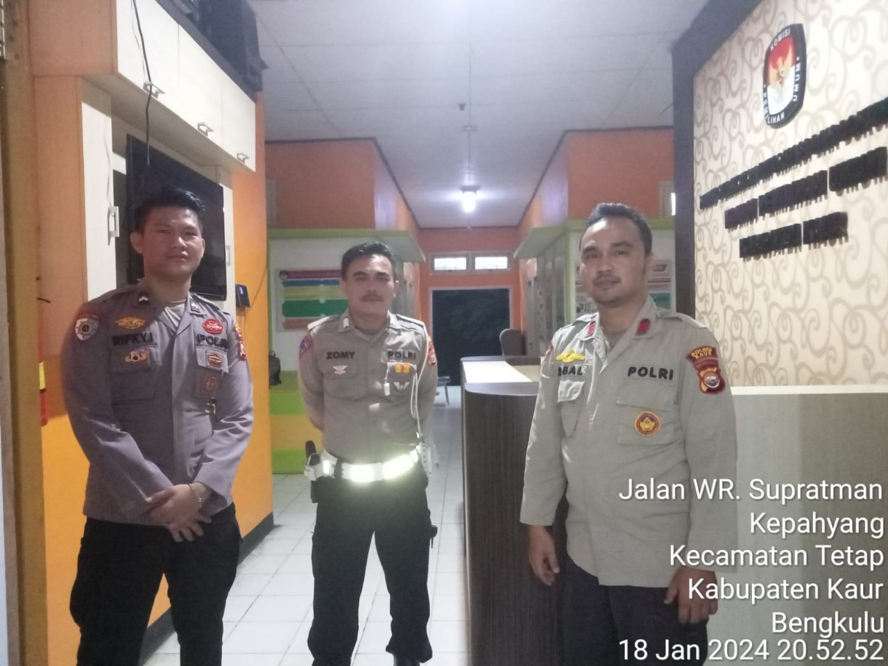 Patroli OMB Jelang Pemilu, Polres Kaur Lakukan Pengamanan di Kantor KPUD 