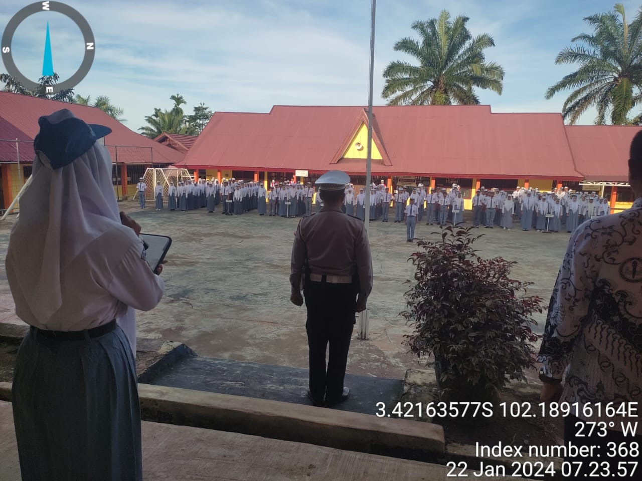 Personil Lantas Jadi Pembina Upacara, Beri Amanat Tertib Berlalu Lintas dan Larangan Knalpot Brong