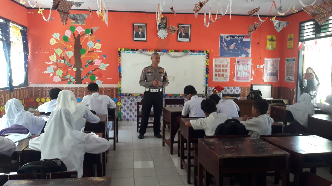 Sat Lantas Polres Mukomuko Sosialisasi Tertib Berlalulintas di Sekolah 
