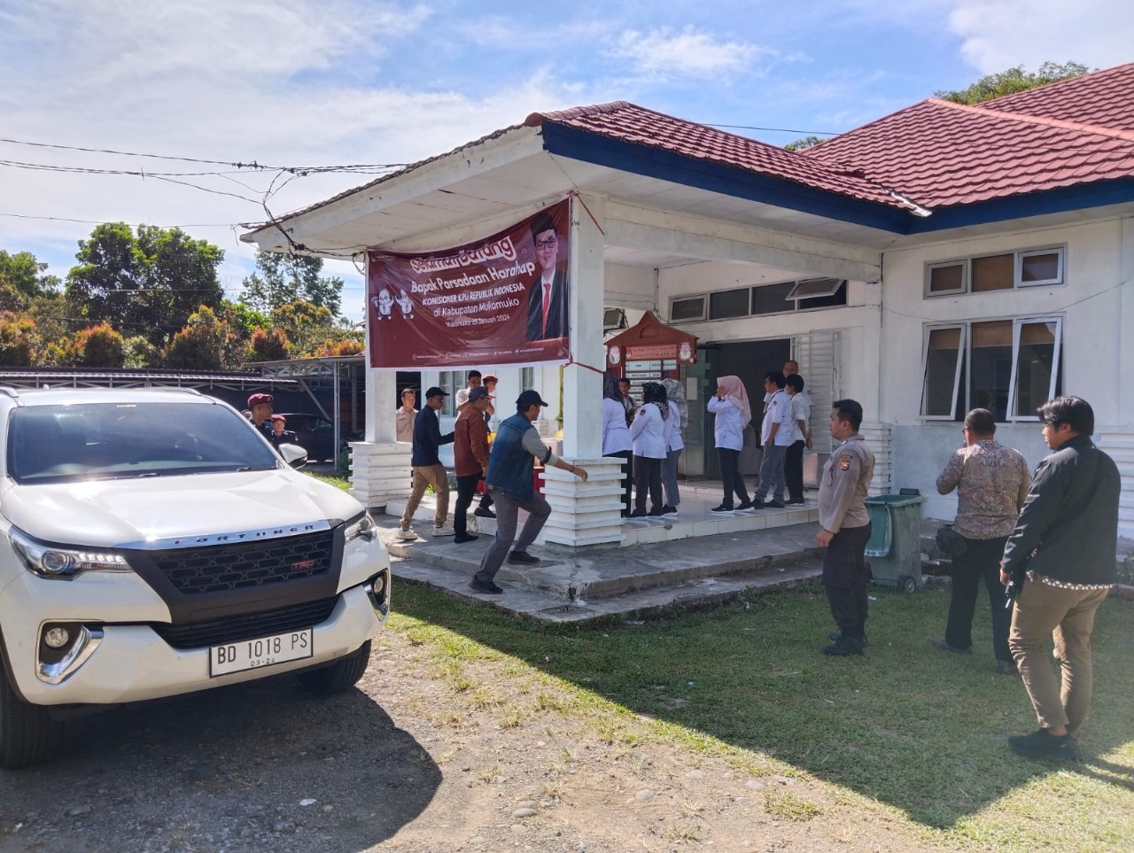 Polres Mukomuko Kawal Kedatangan Komisioner KPU Pusat di Mukomuko