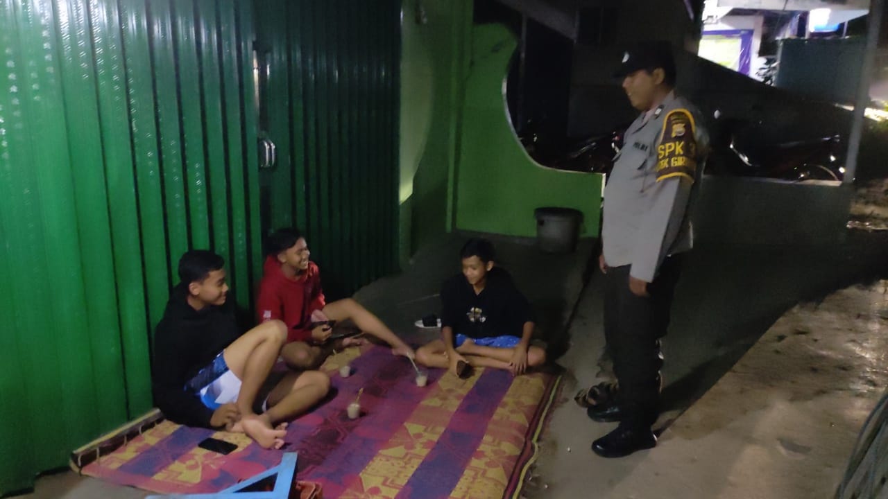 Cegah Tindak Pidana 3C Polsek Giri Mulya Gelar Patroli dialogis