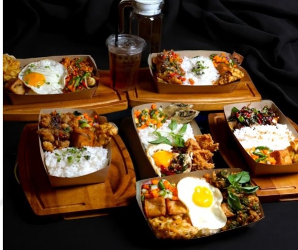 Buka Puasa Lengkap dan Lezat di Wayang Cafe Bengkulu