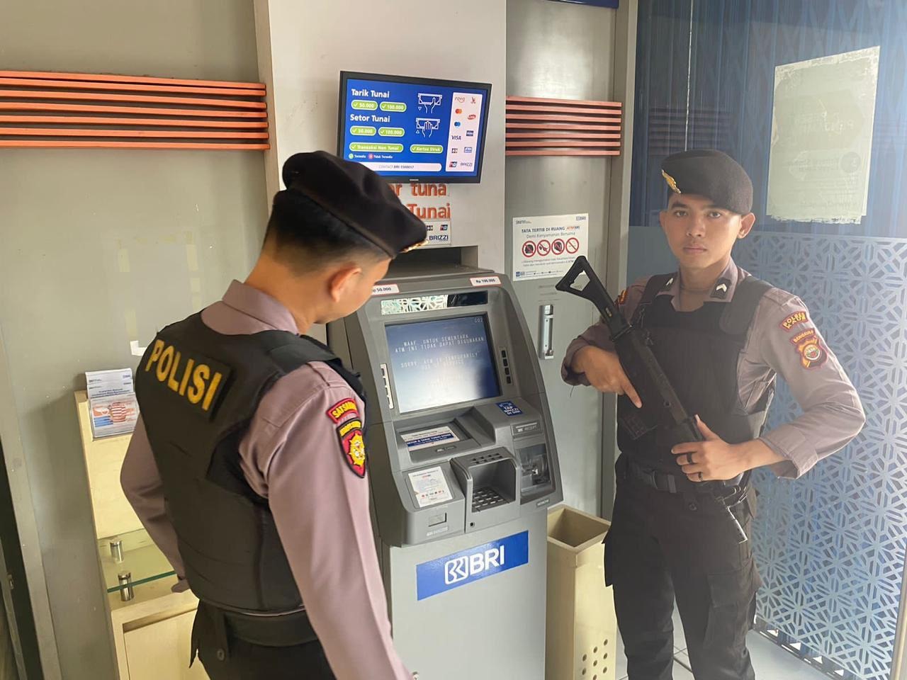 Pengamanan Objek Vital, Personel Polres Kaur Patroli Cek ATM 